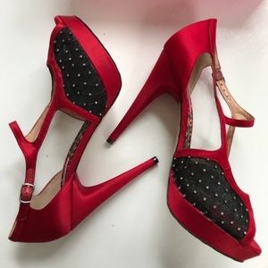 BETSEY JOHNSON RED SATIN MESH T STRAP HEELS SZ 10